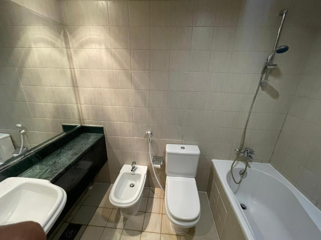 Apartamento Travelers Backpackers Dubái Exterior foto