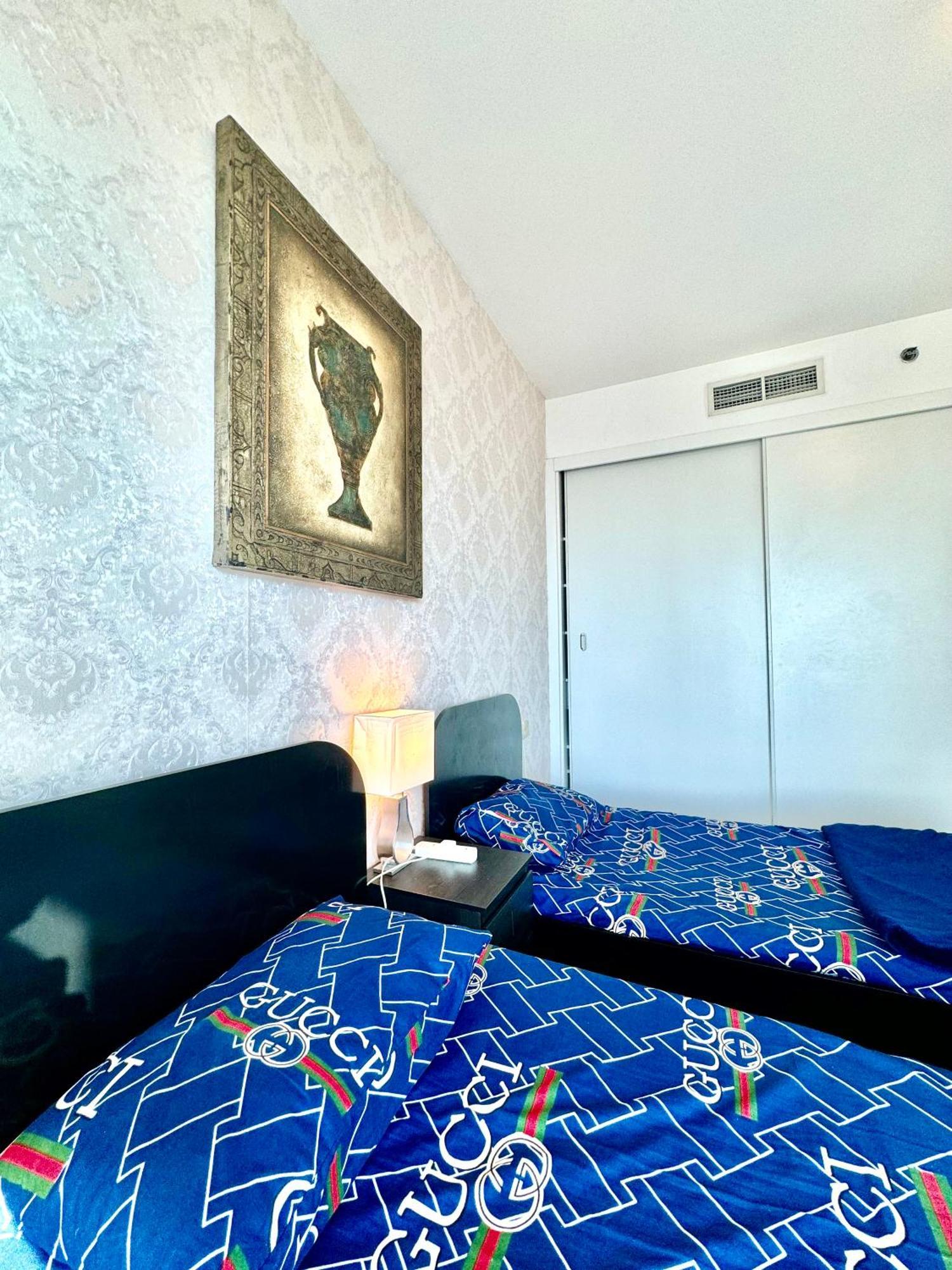 Apartamento Travelers Backpackers Dubái Exterior foto