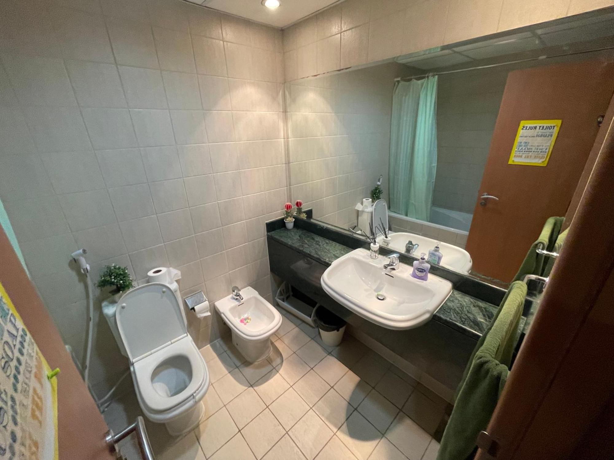 Apartamento Travelers Backpackers Dubái Exterior foto