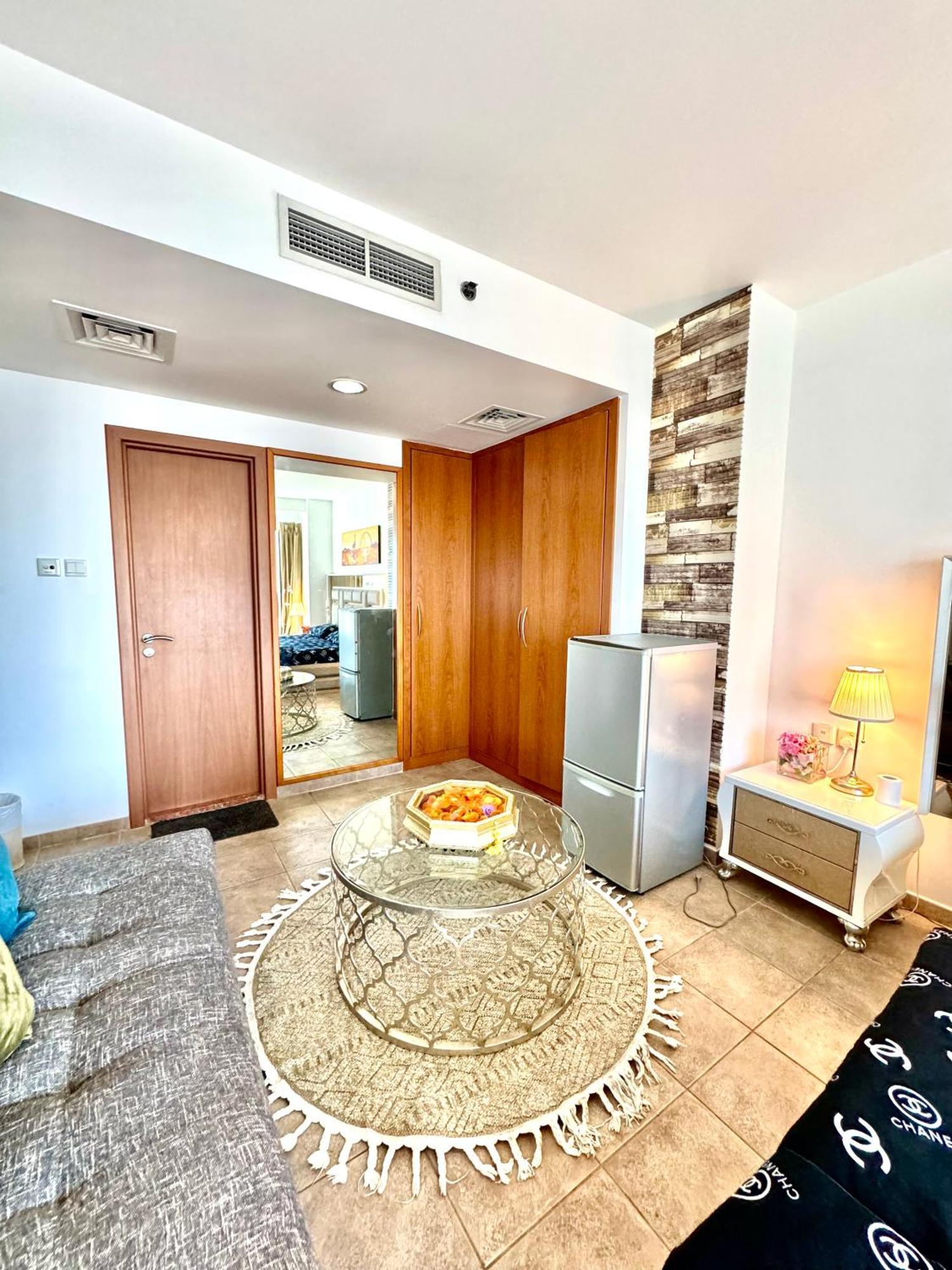 Apartamento Travelers Backpackers Dubái Exterior foto
