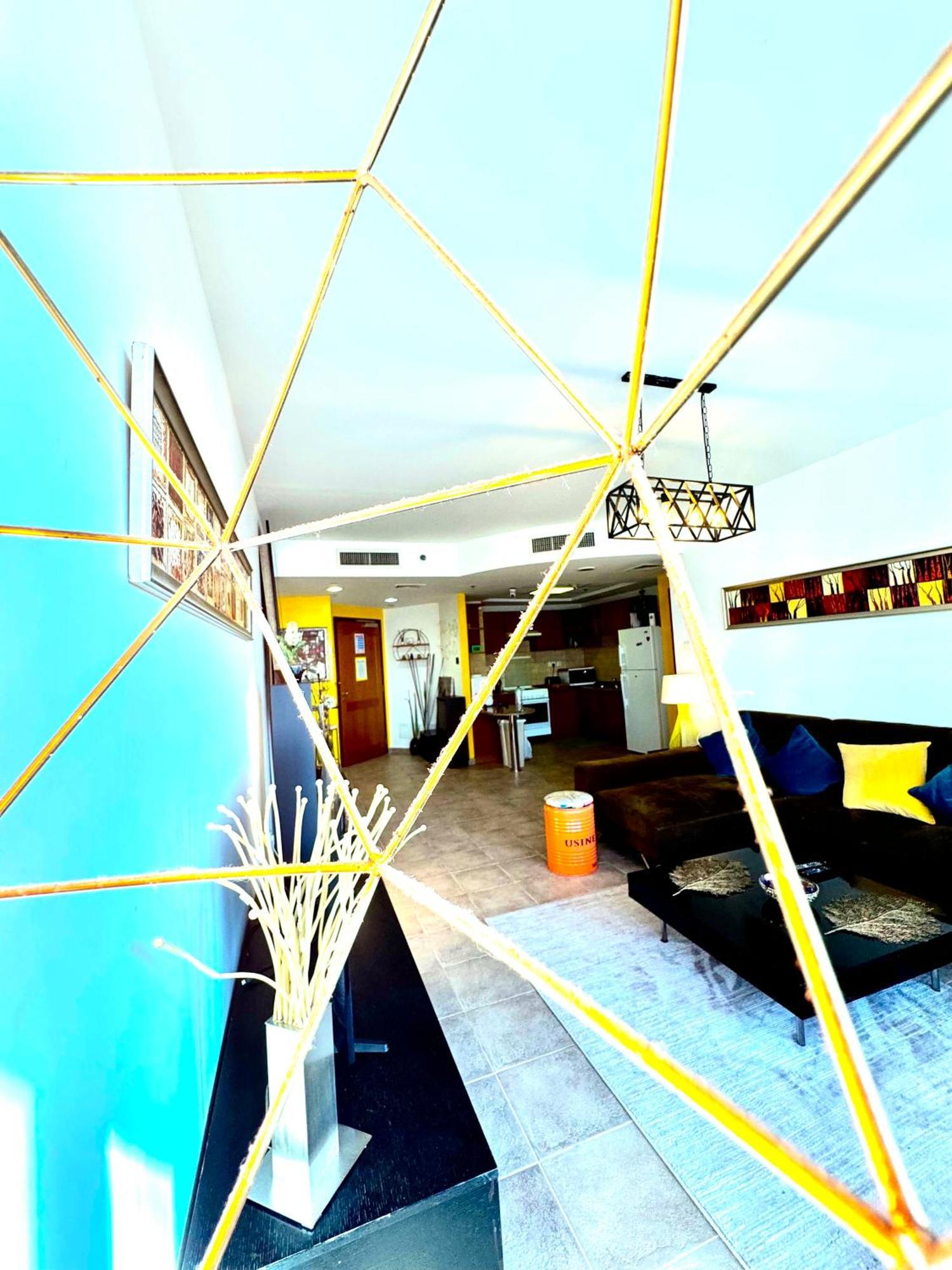 Apartamento Travelers Backpackers Dubái Exterior foto